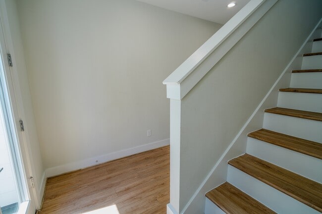 Photo - 615 Northew St