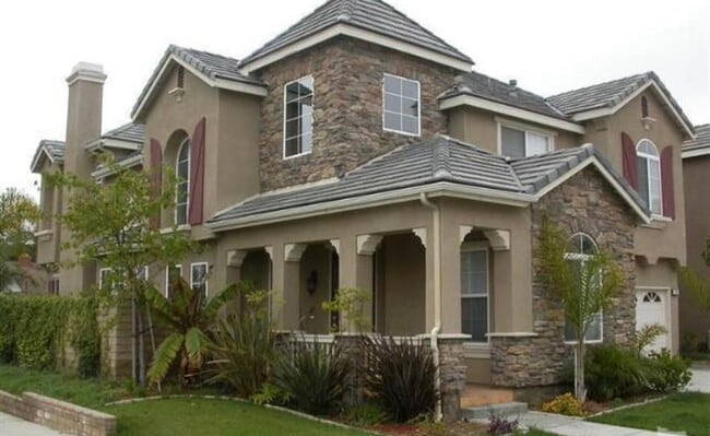 Building Photo - 1706 S Hill Rd