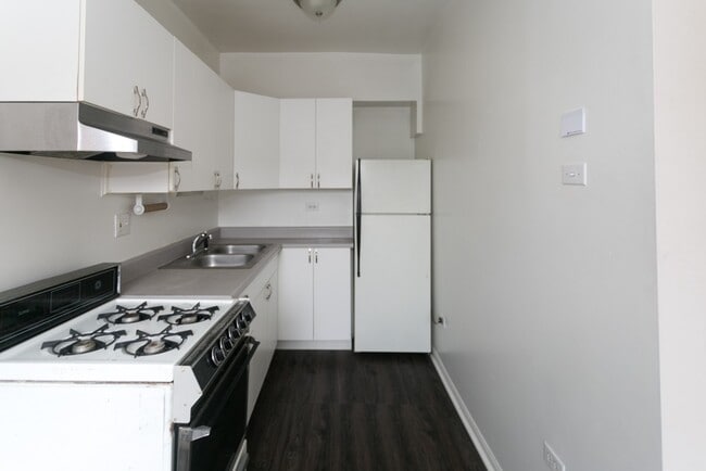 Photo - 5516 N Kenmore Ave Unit 504