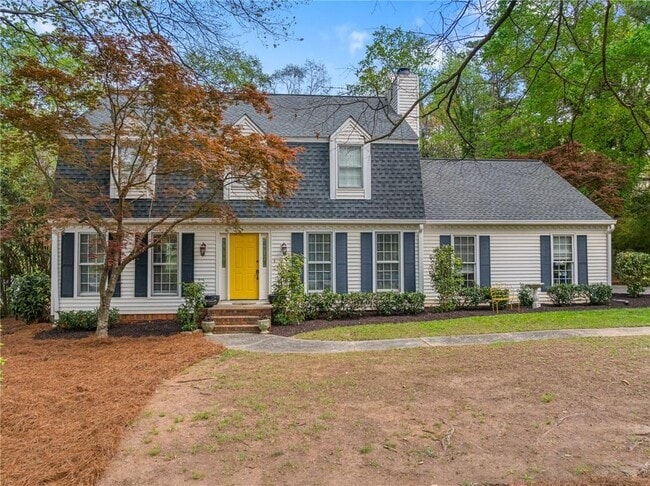 Building Photo - 632 Holt Rd NE