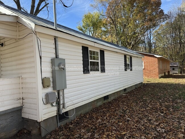 Photo - 1403 Elm St
