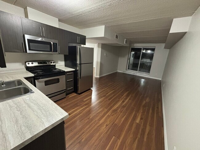 Building Photo - 251 Erb St. W Unit #16