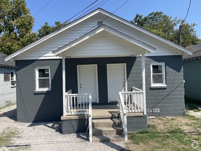 Building Photo - 615 Lincoln St S Rental