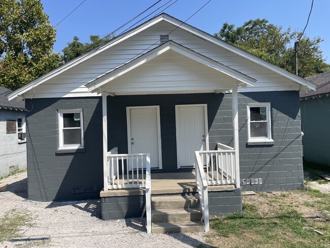 Photo - 615 Lincoln St S Townhome