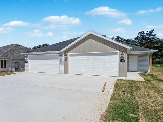 Building Photo - 6310 NW Kathleen St Rental