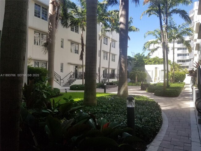 Photo - 435 21st St Unit 203