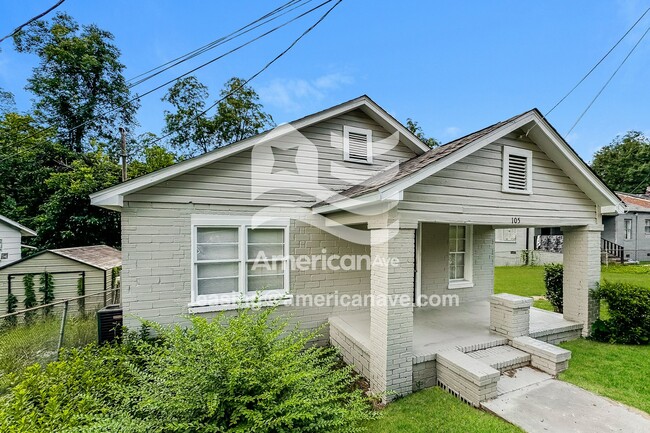 Building Photo - 105 13th Ave N