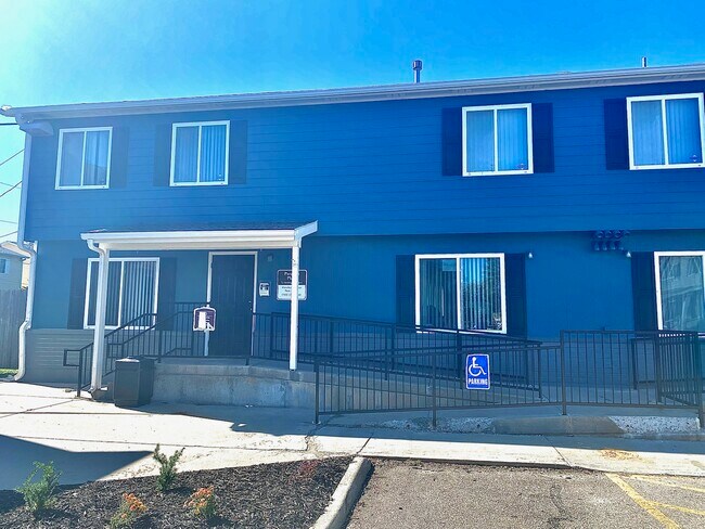 Paradise Plaza Apartments