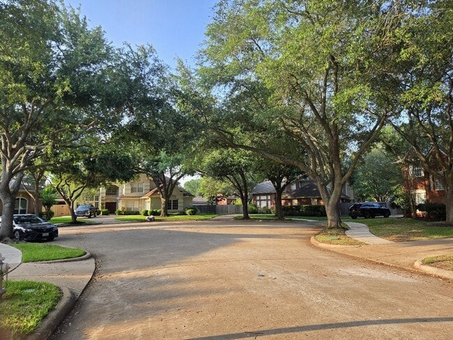 Photo - 1611 Monvale Ln