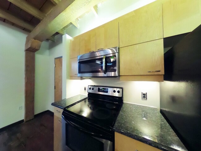 Photo - 1318 W Broad St Unit 101