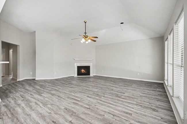 Photo - 9478 Carmalee St