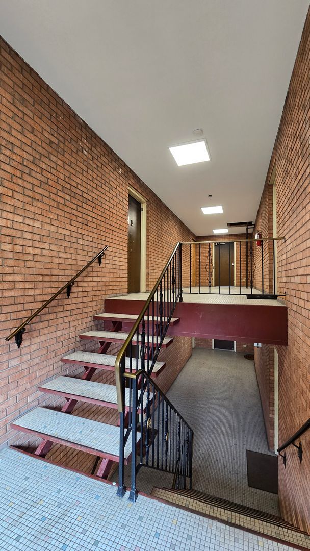 Photo - 5910 Belmont Ave