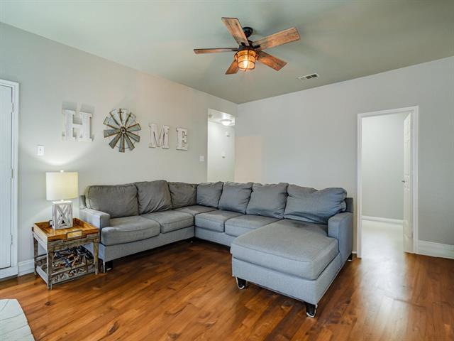 Photo - 308 Dogwood Dr