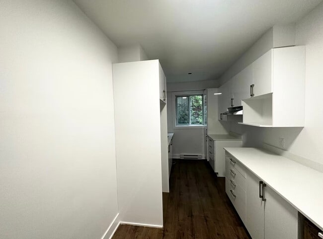 Photo - 6635-6645 Av Fielding