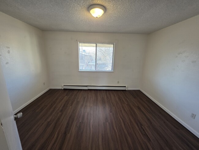 Photo - 487 Tracy Dr