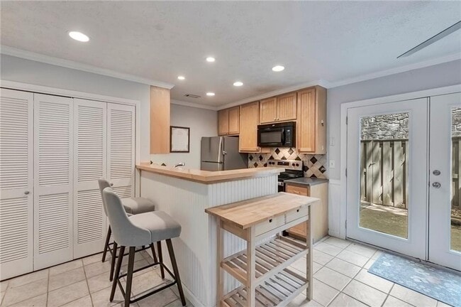 Photo - 8 Arpege Way NW