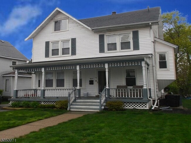 Building Photo - 15 Washburn Pl