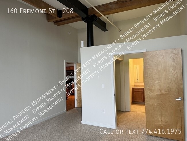 Photo - 160 Fremont St