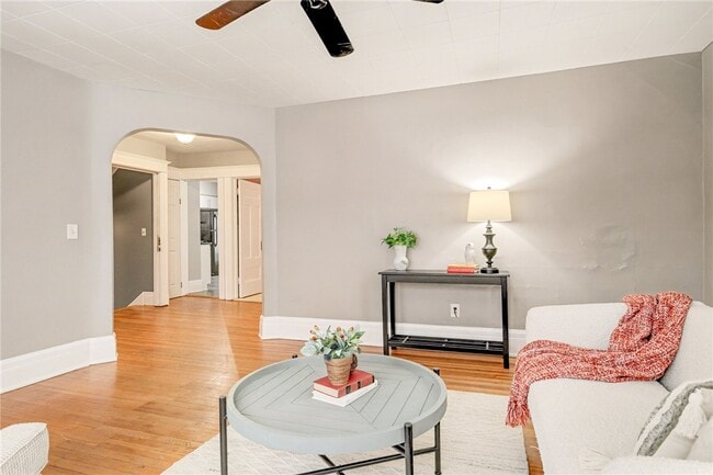 Photo - 30 Shepard St