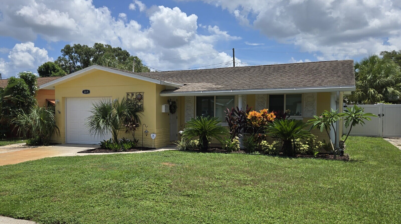 All-Inclusive 2Bed/2Bath Furnished Home with Pool / 3-Month Stay - All-Inclusive 2Bed/2Bath Furnished Home with Pool / 3-Month Stay