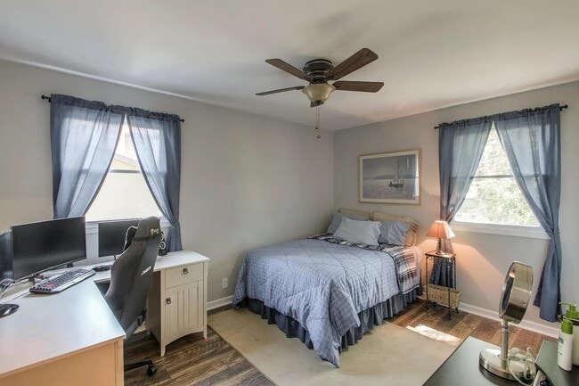 Photo - 444 Foothill Dr