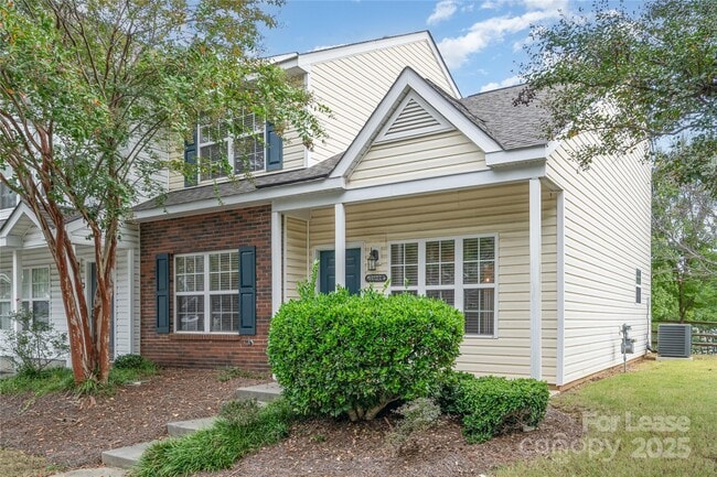 Photo - 16849 Greenlawn Hills Ct