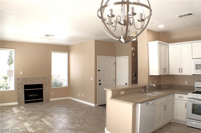 Photo - 251 S Green Valley Pkwy Unidad 5112