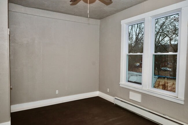 Photo - 6537 Library Rd Unit Apt C