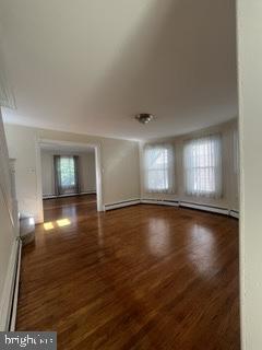 Photo - 221 E 4th St