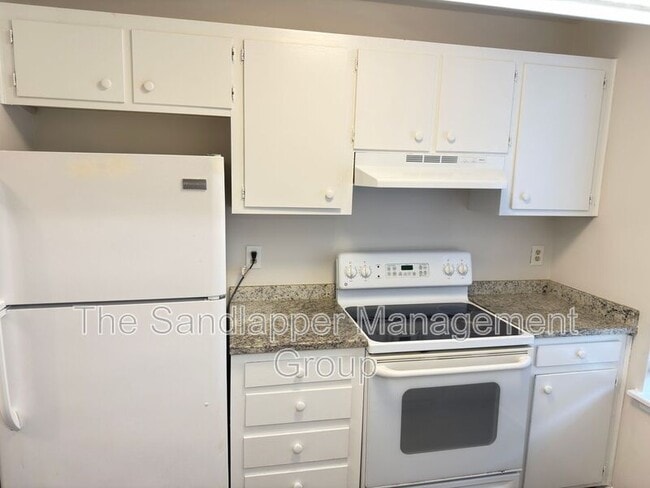 Photo - 186 Dorchester Manor Blvd Unit B