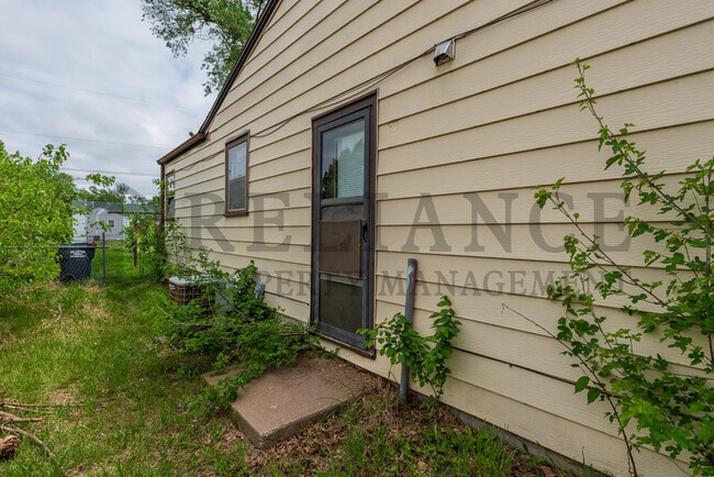 Photo - 2732 N Grove St