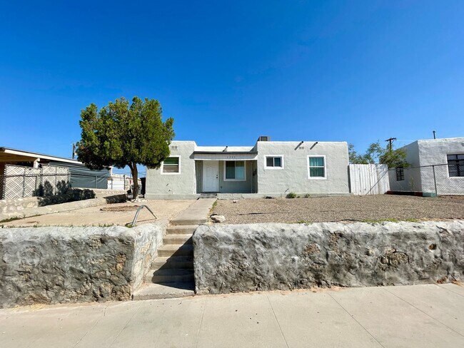Building Photo - 5593 Hunt Ct Unit 3