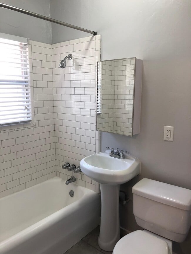 Photo - Val D' Kingsley LLC