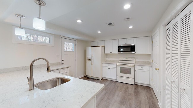 Another view of kitchen