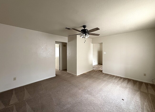 Photo - 207 Northern Dove Ln Unit B