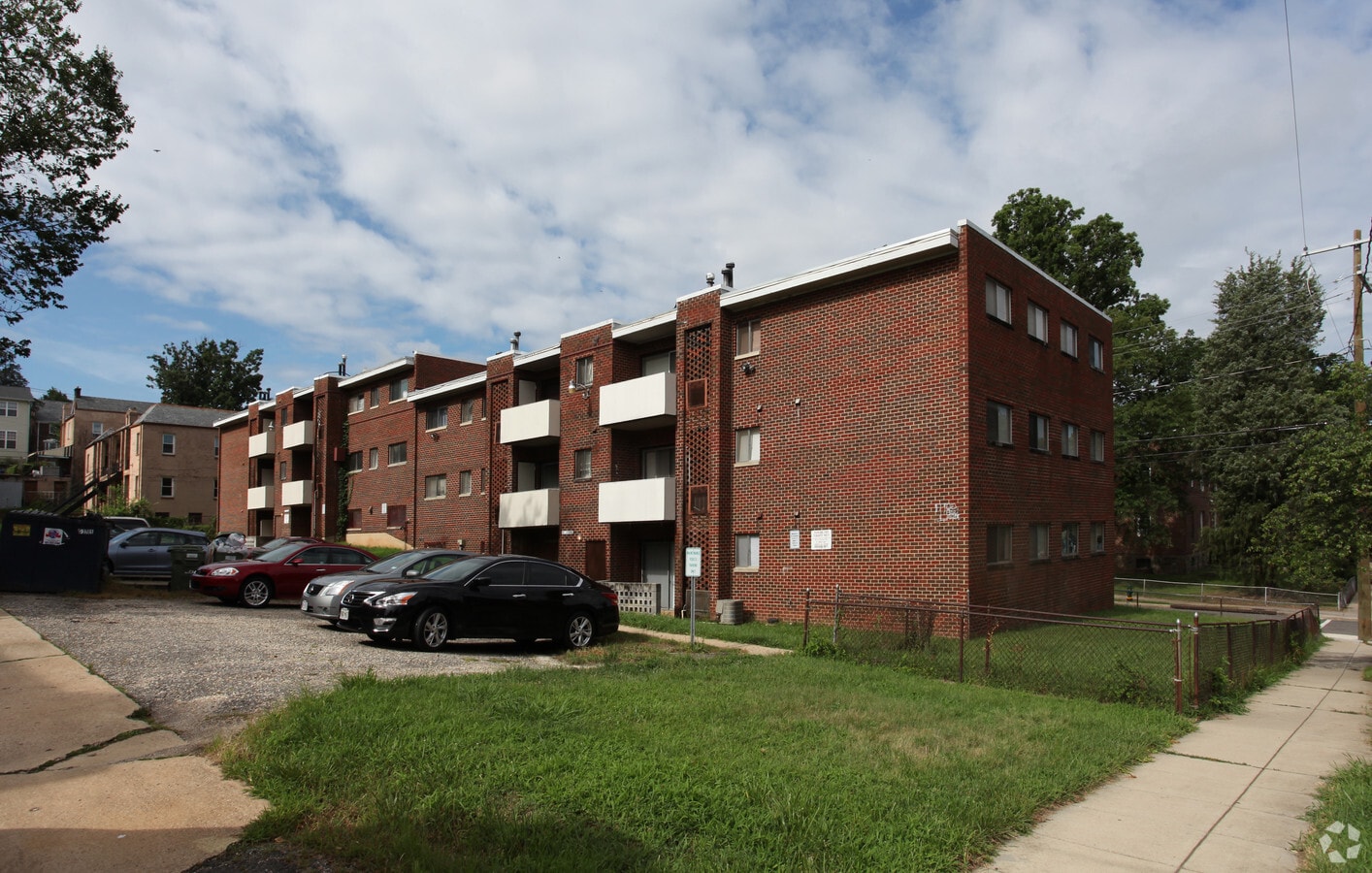 Photo - 1600-1608 28th Pl SE