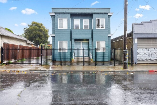 Photo - Stunning 2-Bed, 1-Bath Upper Unit in Longfellow/Temescal! Unit 687