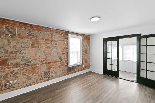 Photo - 1st Floor Two Bedroom Unit Available Unidad 104