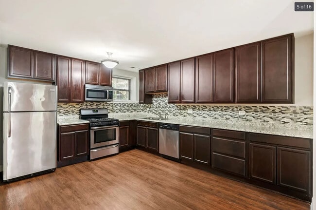 Photo - 4127 S Michigan Ave