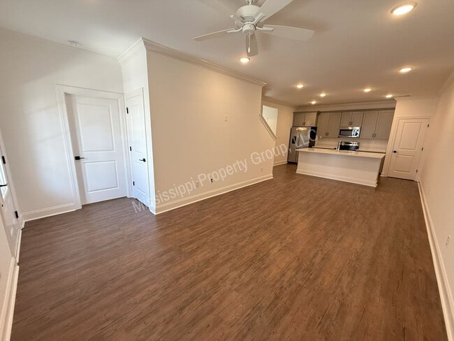 Photo - 3BR/3.5BA South Grove For Rent