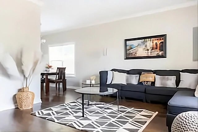 Building Photo - 615 Allen St