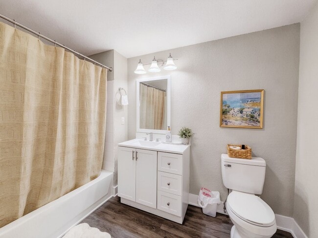 Photo - Remodeled 2-bedroom, 2-bath condo in The Tides at Pelican