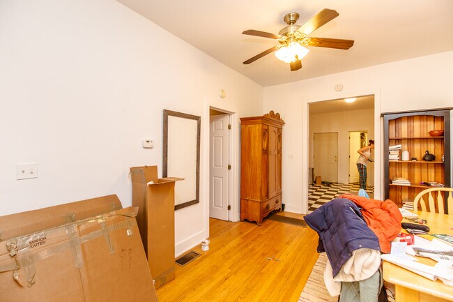 Photo - 3311 N Hoyne Ave Unit 3F