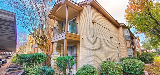 Photo - 2121 Hepburn St Condo Unit 309