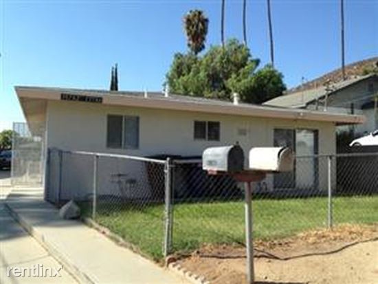 2 br, 1 bath Apartment - 11742 Carmine St. - 2 br, 1 bath Apartment - 11742 Carmine St.