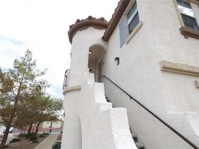 Building Photo - 50 Aura de Blanco St Unit 3204