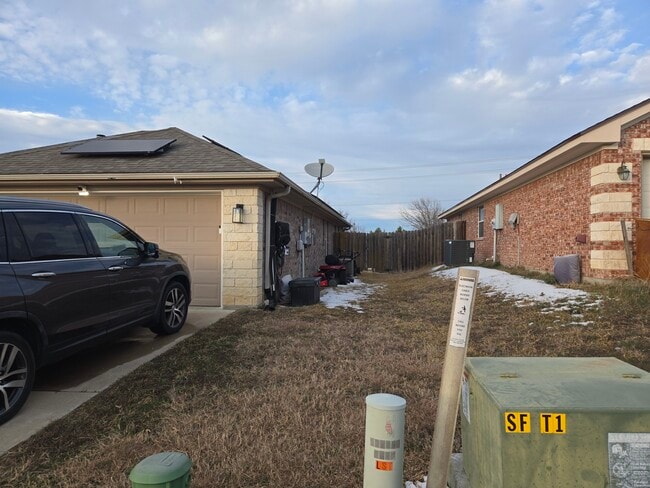 Photo - 3408 Lauren St