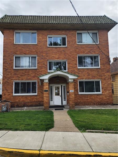 Building Photo - 1320 Kelton Ave