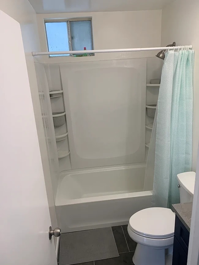 view of bathroom - 1877 Gardenia Ave