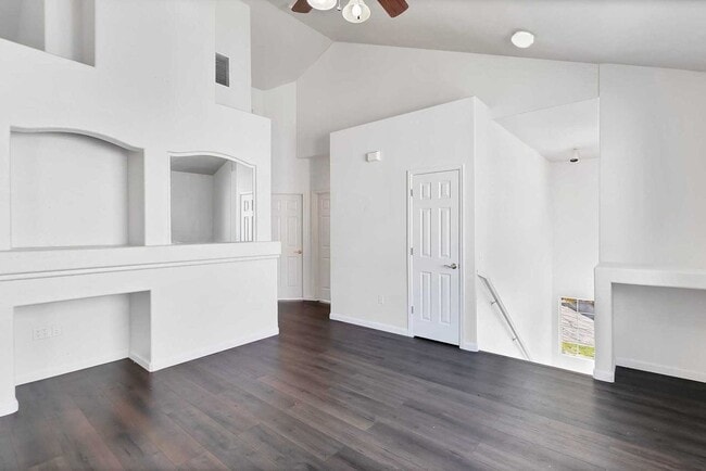 Photo - Modern 2-Bedroom, 2-Bath Condo in Grand Ju... Unidad 442